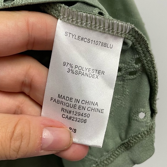 como blu size petite small green blouse NWT - Picture 4 of 6